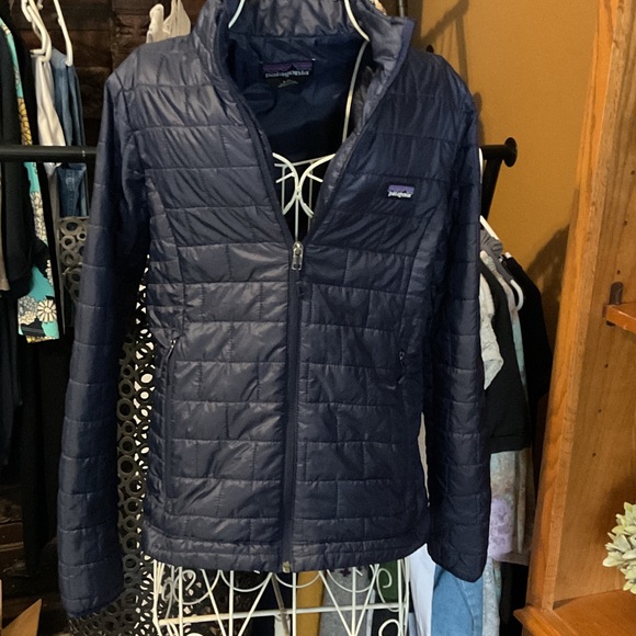 Patagonia Jackets & Blazers - Patagonia Women's Dark Blue Puffer Jacket 1800 Tequila Logo